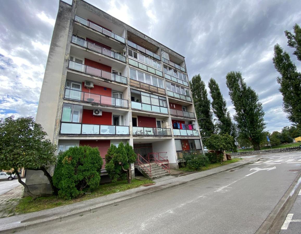 Apartman Colapis- Self Check In, Free Parking, Premium Location! Karlovac Exterior foto